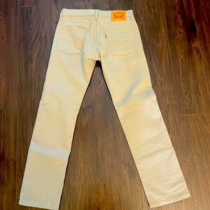 Levi’s khaki jeans